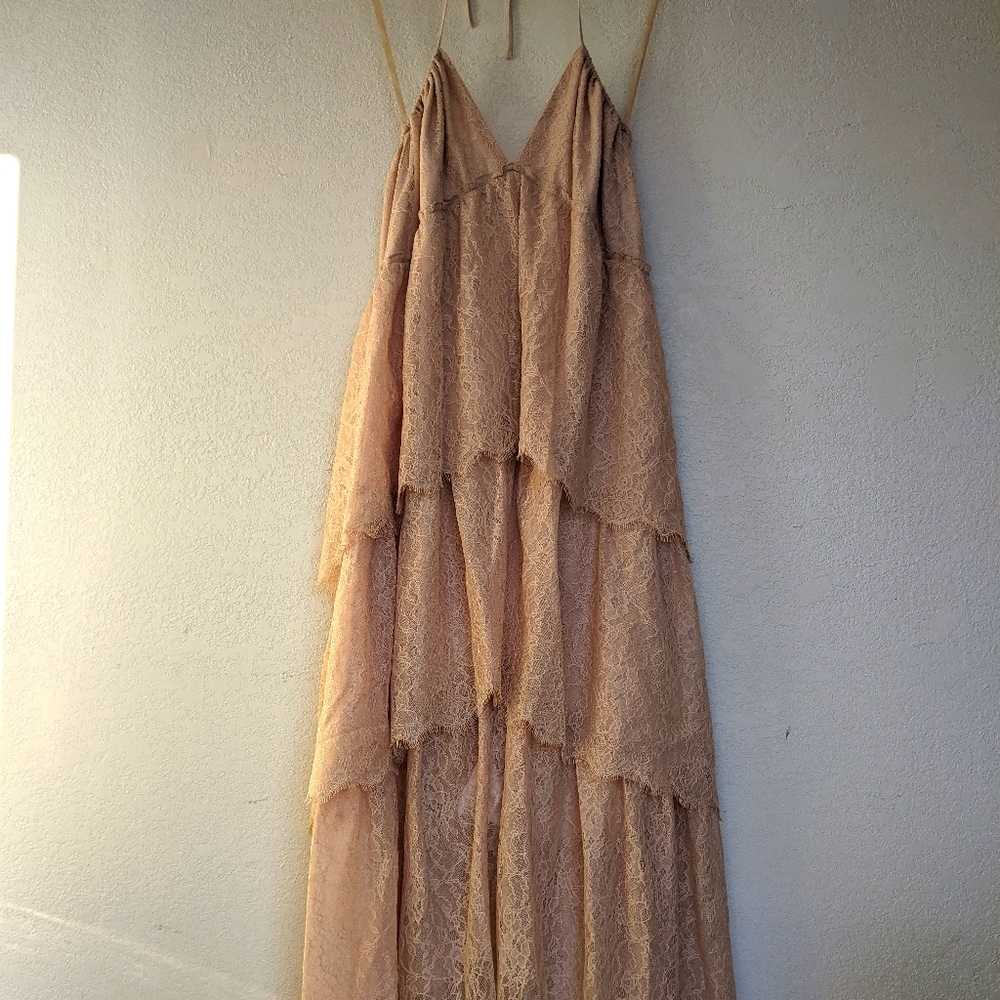 BCBGMAXAZRIA Kate Lace Tiered Dress